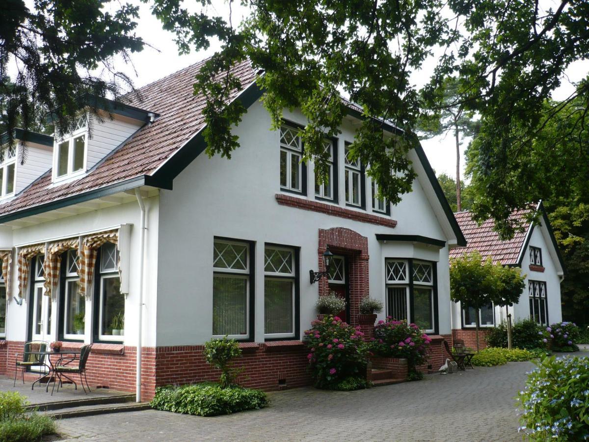 B&B De Zulthe Roden Esterno foto