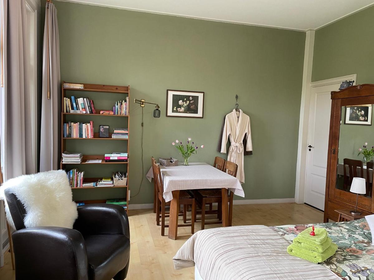 B&B De Zulthe Roden Esterno foto