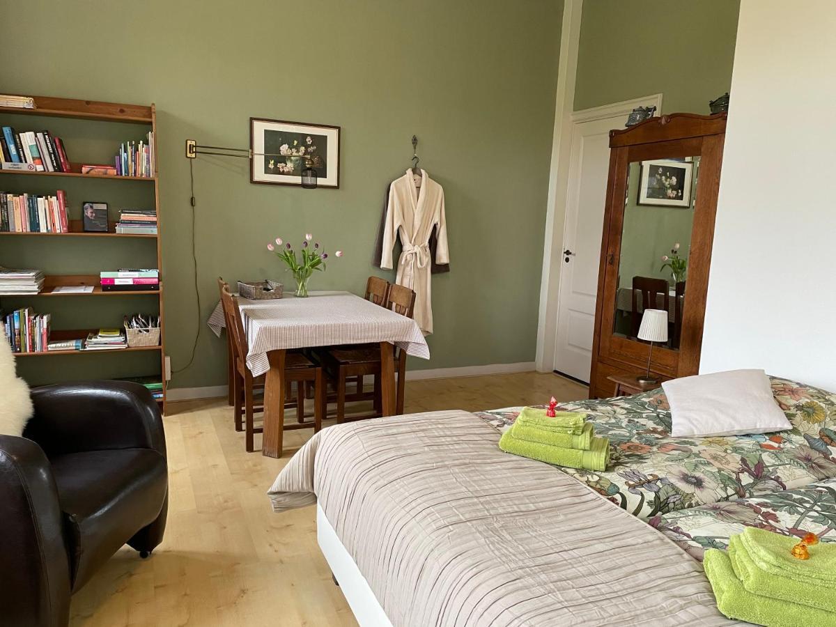 B&B De Zulthe Roden Esterno foto