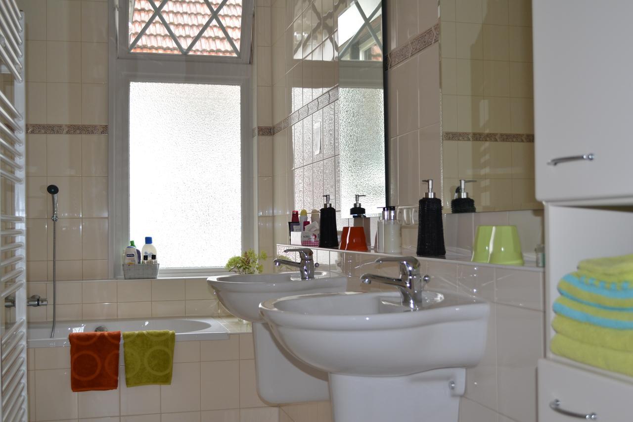 B&B De Zulthe Roden Esterno foto